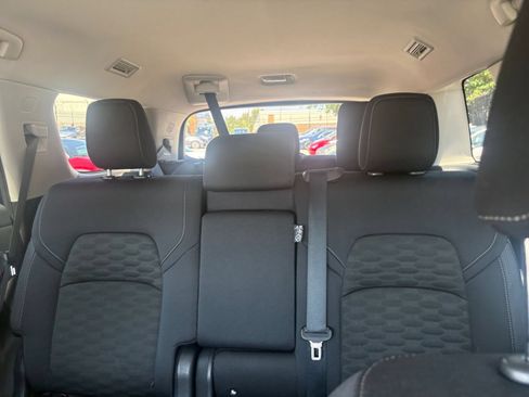 Used 2026 Nissan Pathfinder SV FWD image 52