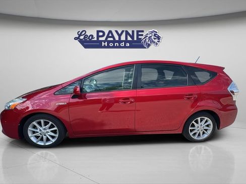 Used 2012 Toyota Prius V Five FWD image 4