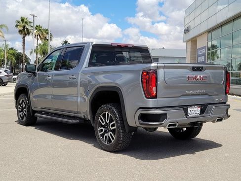 Used 2024 GMC Sierra 1500 AT4 w/ Technology Package AWD/4WD image 8