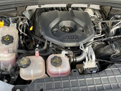 Used 2024 Jeep Grand Cherokee Limited 4xe image 24