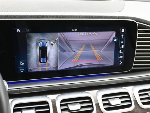 Used 2024 Mercedes-Benz GLS 450 4MATIC image 16