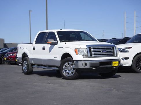 Used 2012 Ford F150 XLT w/ XLT Chrome Pkg image 2