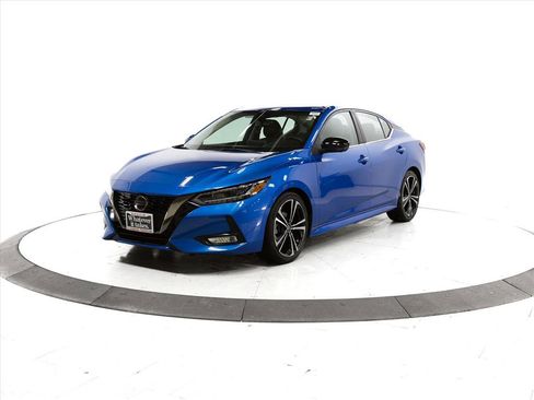 Used 2020 Nissan Sentra SR w/ Premium Package image 3