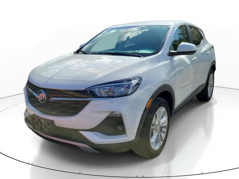 Used 2023 Buick Encore GX Preferred w/ Cold Weather Comfort Package AWD/4WD image 2