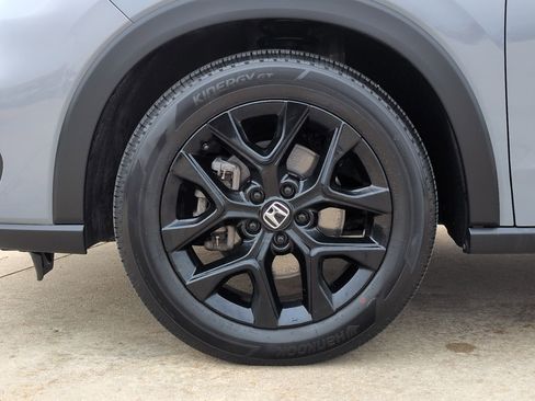 Certified 2024 Honda HR-V Sport image 32