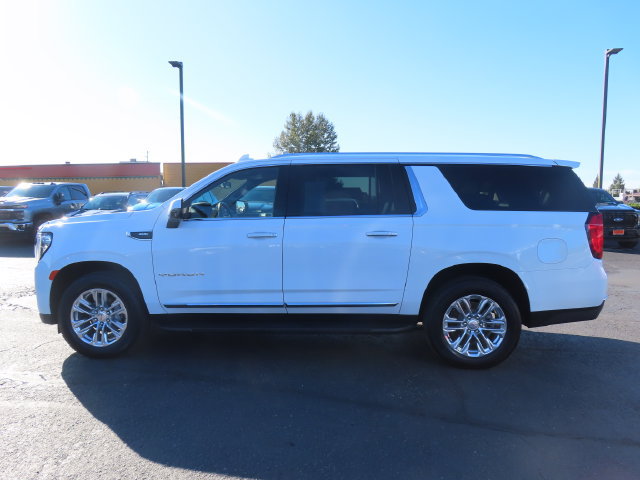 Used 2024 GMC Yukon XL SLT w/ SLT Luxury Package AWD/4WD image 4