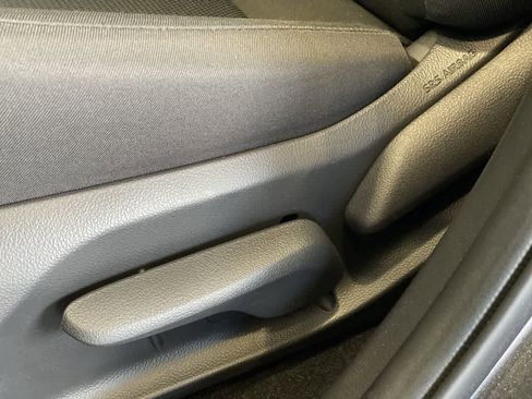 Used 2024 Toyota RAV4 LE image 15