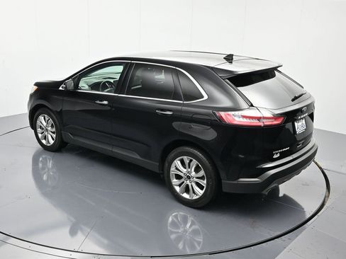 Used 2024 Ford Edge Titanium image 34