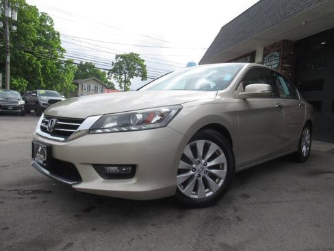 Used 2015 Honda Accord EX-L image 31