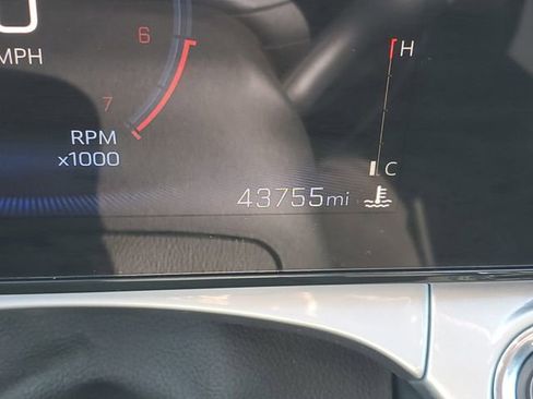 Certified 2025 Chevrolet Trax LT w/ Driver Confidence Package FWD image 20