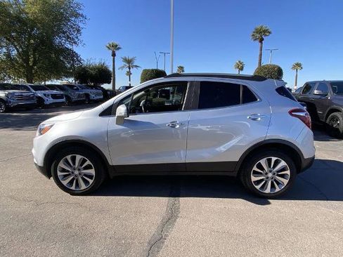 Used 2019 Buick Encore Preferred image 4