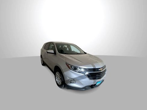 Used 2020 Chevrolet Equinox LT AWD/4WD image 2