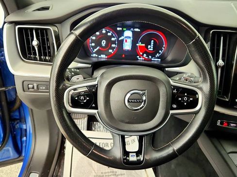Used 2019 Volvo XC60 T8 R-Design w/ Advanced Package AWD/4WD image 14