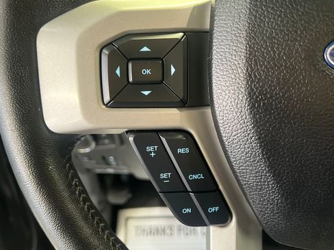 Used 2021 Ford F250 Lariat image 27