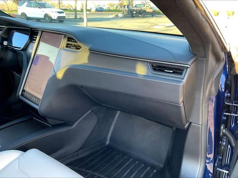 Used 2019 Tesla Model S Performance image 17