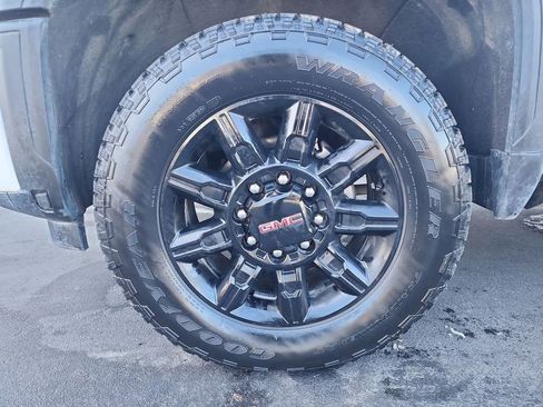 Certified 2024 GMC Sierra 2500 AT4 w/ AT4 Premium Plus Package image 35
