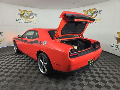 Used 2018 Dodge Challenger R/T Plus RWD image 32