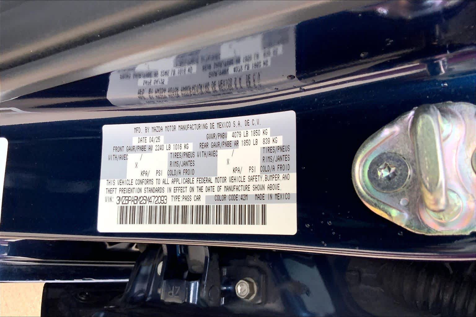 Used 2025 MAZDA MAZDA3 s FWD image 33