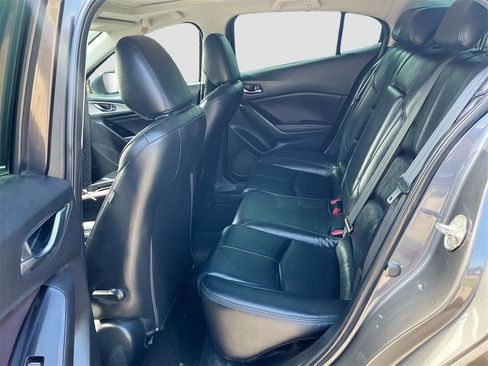 Used 2017 MAZDA MAZDA3 Touring w/ Popular Equipment Package image 24