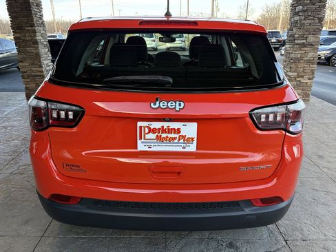 Used 2018 Jeep Compass Sport image 7