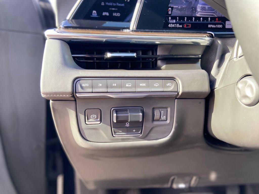 Used 2023 Cadillac Escalade Sport Platinum w/ LPO, ONYX Package AWD/4WD image 36