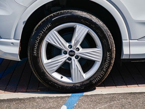 Certified 2023 Audi Q4 e-tron Premium Plus w/ Premium Plus image 9