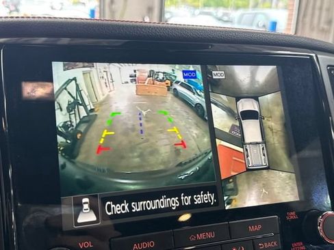 Used 2021 Nissan Titan PRO-4X w/ Pro-4x Convenience Package AWD/4WD image 18