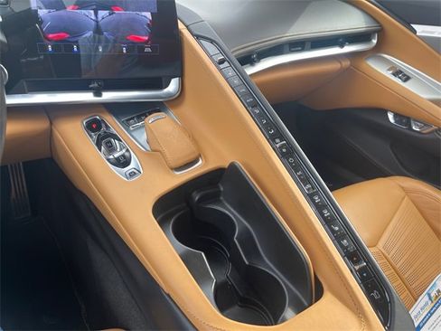 Used 2021 Chevrolet Corvette Stingray Premium Cpe w/ Z51 Performance Package image 15