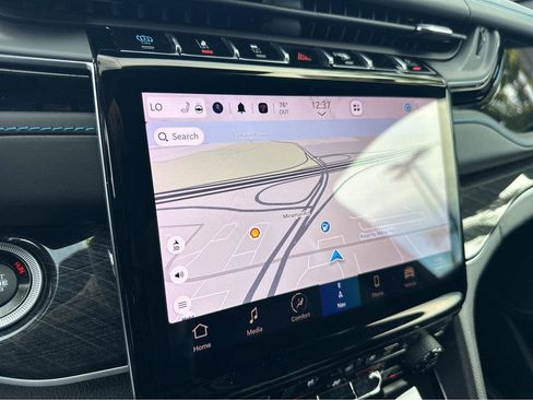 Used 2022 Jeep Grand Cherokee Trailhawk w/ Advanced Protech Group II image 5