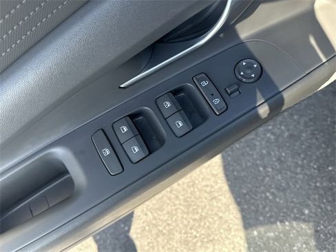 Certified 2023 Hyundai Elantra SEL image 26