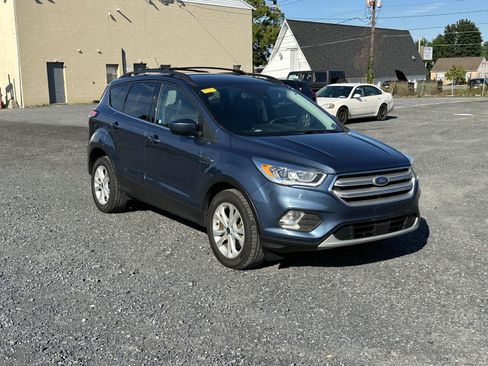 Used 2018 Ford Escape SEL w/ Ford Safe & Smart Package AWD/4WD image 2