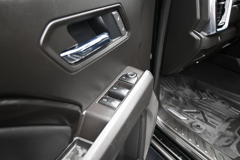 Used 2025 GMC Canyon Elevation w/ Convenience Package RWD image 11