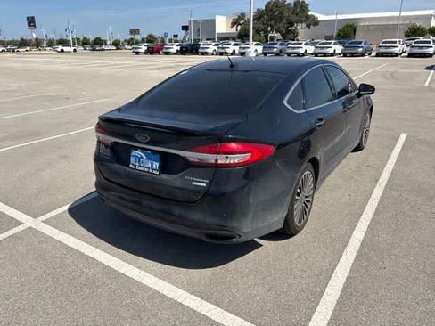 Used 2017 Ford Fusion Titanium FWD image 5