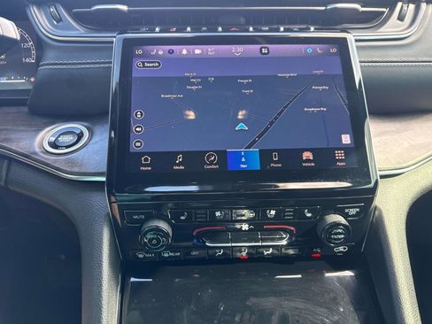 Used 2023 Jeep Grand Cherokee L Overland image 26