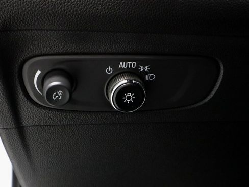 Used 2023 Buick Envision Essence w/ Sport Touring Package image 27