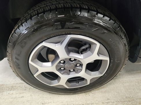 Used 2022 Jeep Compass Trailhawk w/ Trailhawk Convenience Group image 3