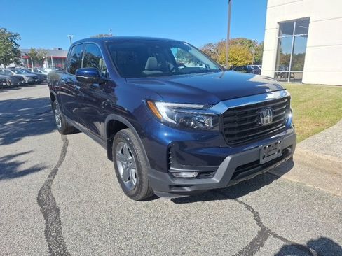 Used 2023 Honda Ridgeline RTL-E image 2