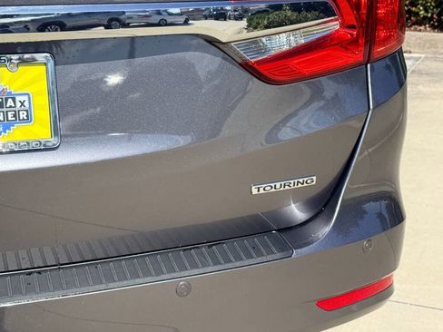 Used 2019 Honda Odyssey Touring image 12