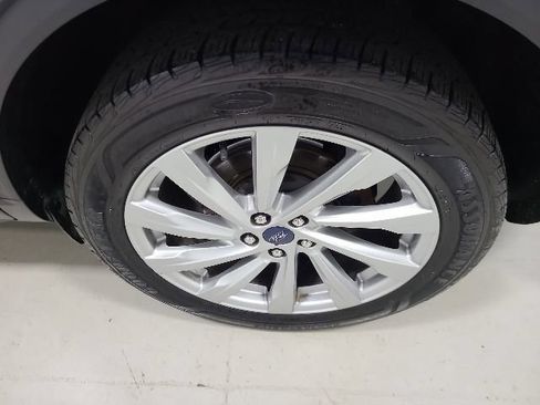 Used 2022 Ford Escape Titanium w/ Titanium Elite Package AWD/4WD image 38