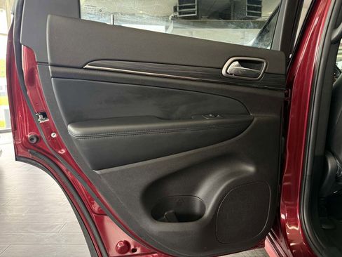 Used 2020 Jeep Grand Cherokee Limited X AWD/4WD image 25
