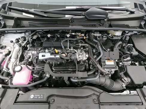 Used 2024 Toyota Prius Prime FWD image 13