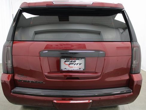 Used 2020 GMC Yukon XL Denali image 6