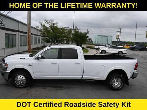 Used 2022 RAM 3500 Laramie RWD image 17