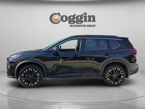 New 2026 Nissan Rogue SV FWD image 2