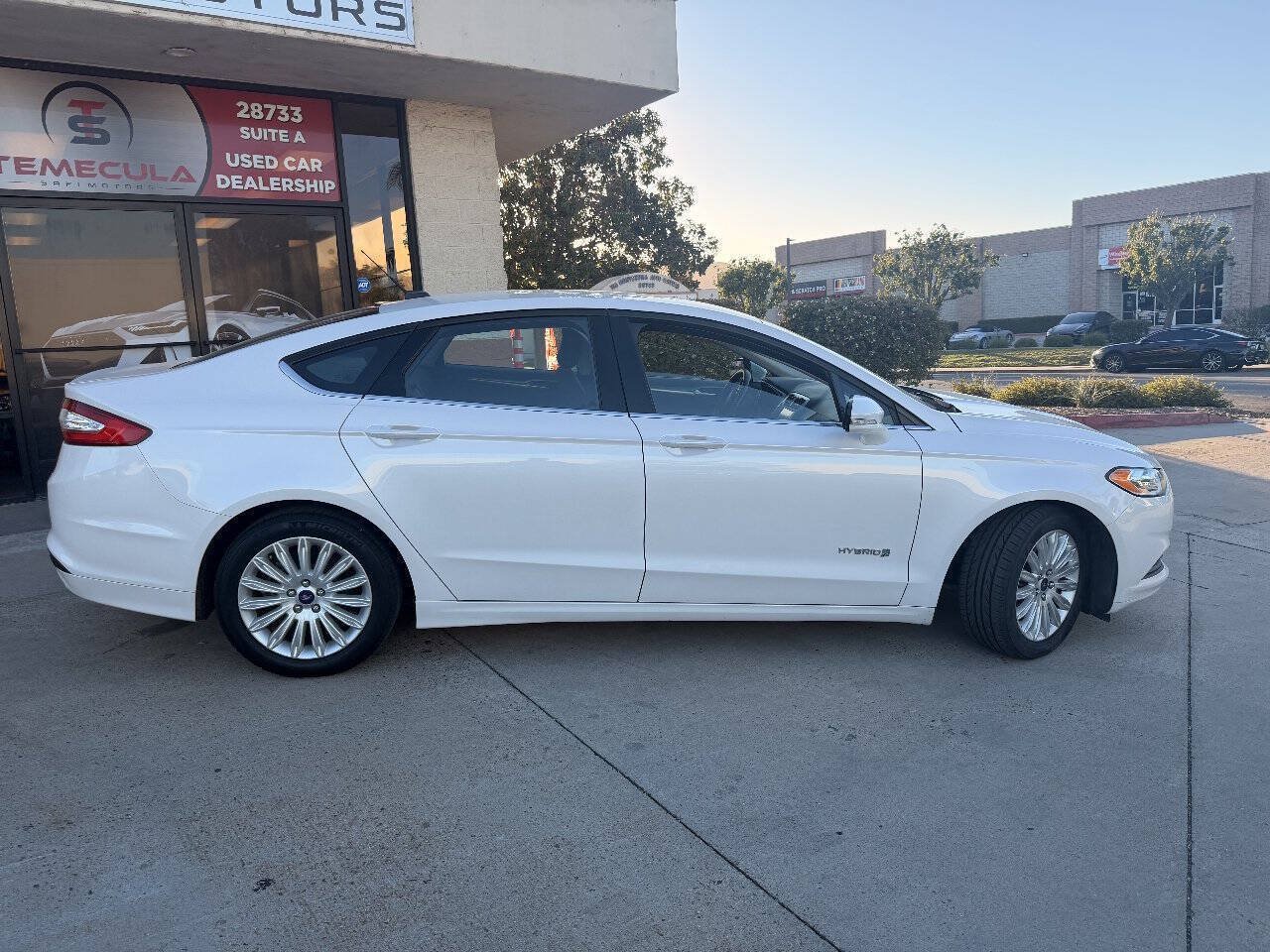 Used 2016 Ford Fusion SE FWD image 7