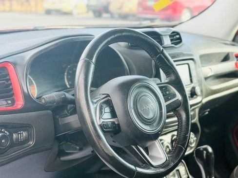 Used 2016 Jeep Renegade Trailhawk image 14