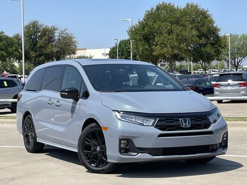 Used 2025 Honda Odyssey Sport-L image 2