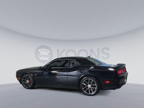 Used 2018 Dodge Challenger R/T Scat Pack RWD image 8
