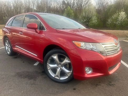 Used 2011 Toyota Venza Limited w/ Comfort Pkg image 2