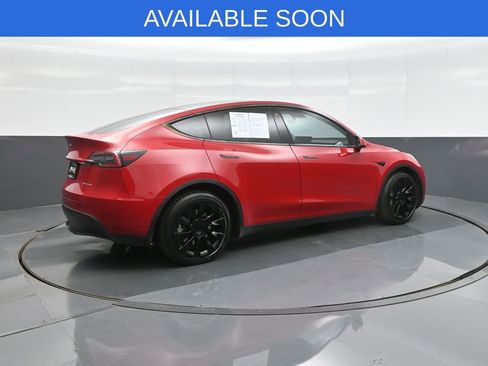 Used 2021 Tesla Model Y Long Range AWD/4WD image 7